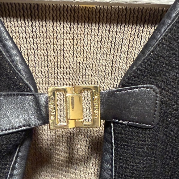 Calvin Klein Poncho - Picture 5 of 6